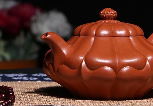 宜兴紫砂壶丨合菱壶_泥料：大红袍_容量：320cc