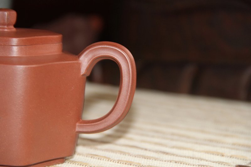 宜兴紫砂壶丨六方花影_泥料：紫泥_容量：300cc