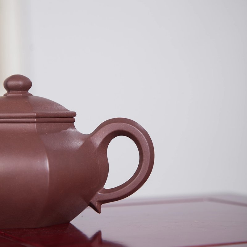 宜兴紫砂壶丨六方莲子_泥料：紫泥_容量：260cc