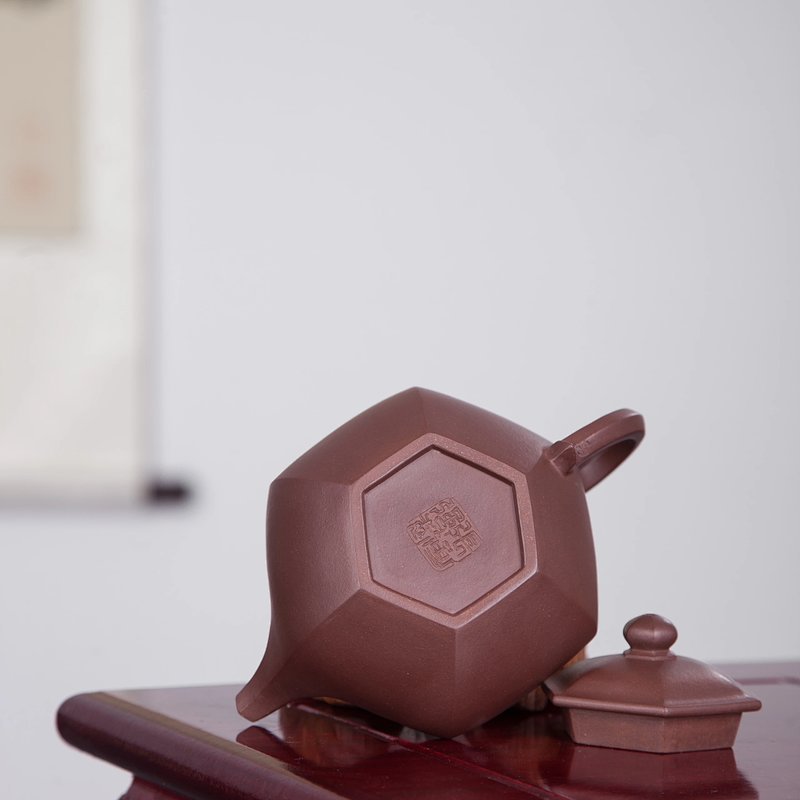宜兴紫砂壶丨六方莲子_泥料：紫泥_容量：260cc
