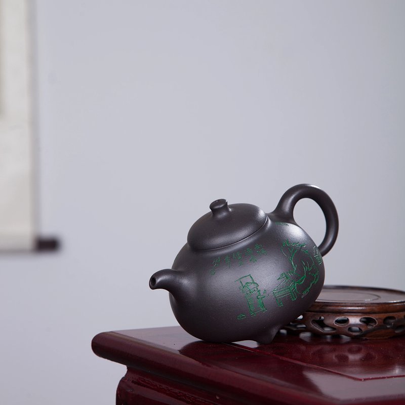 宜兴紫砂壶 | 乳鼎_泥料：紫泥捂灰_容量：380cc