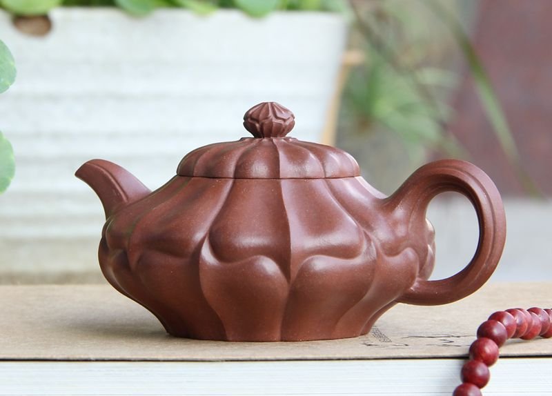 宜兴紫砂壶 | 小合菱壶_泥料：紫泥_容量：200cc