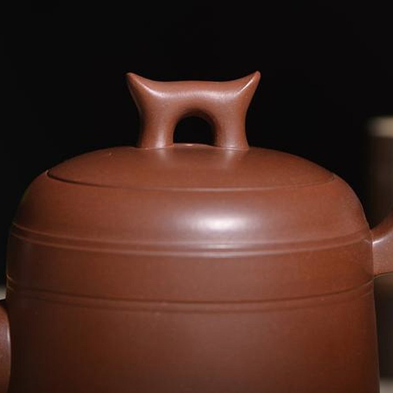 宜兴紫砂壶 | 汉钟_泥料：紫泥_容量：450cc