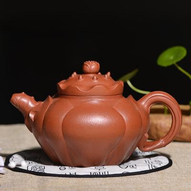 宜兴紫砂壶 | 荷叶莲子_泥料：朱泥_容量：660cc