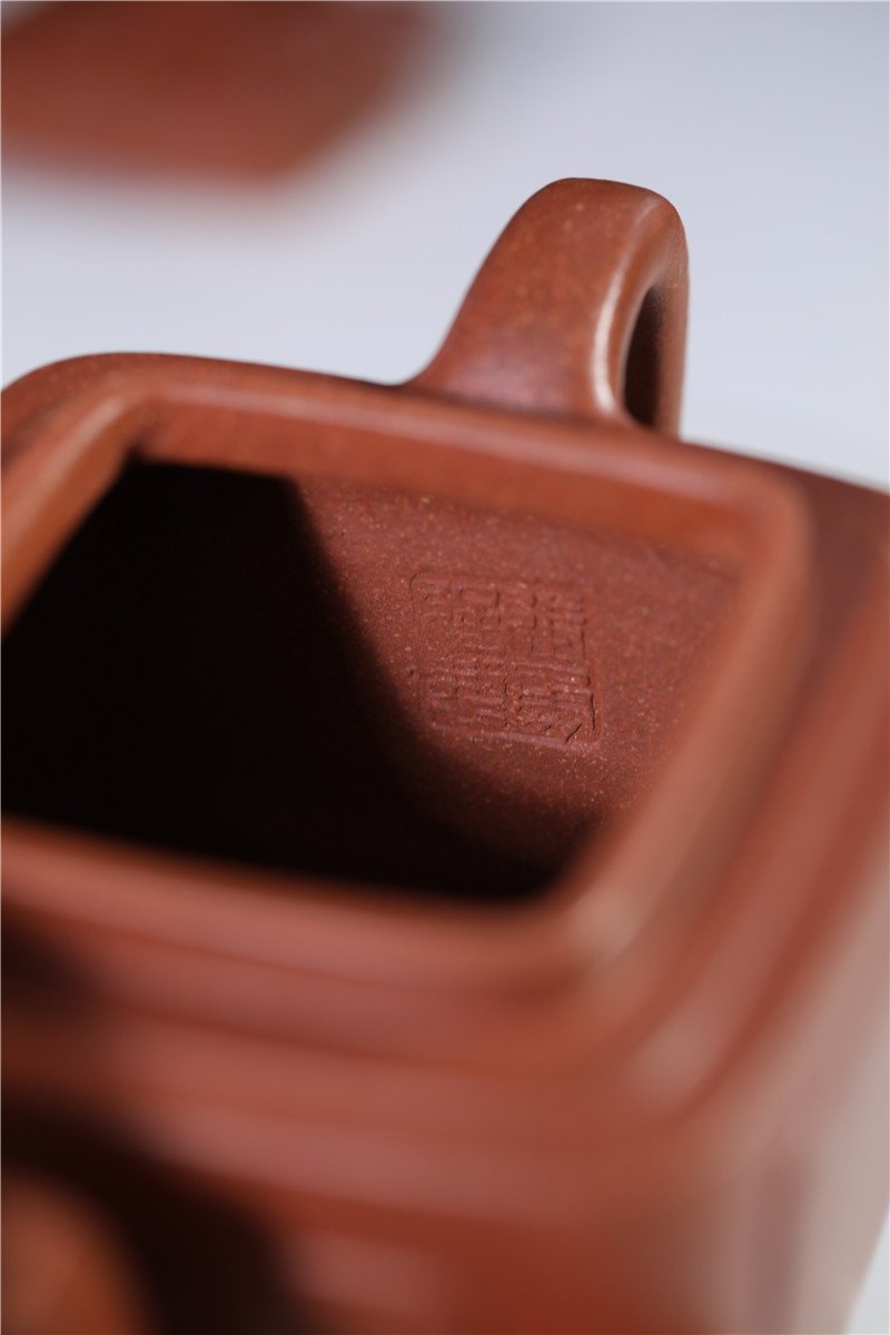 宜兴紫砂壶丨菱花魁方_泥料：降坡泥_容量：300cc