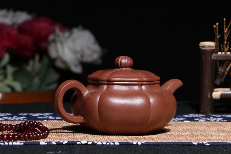 宜兴紫砂壶 | 葵仿古_泥料：紫泥_容量：260cc