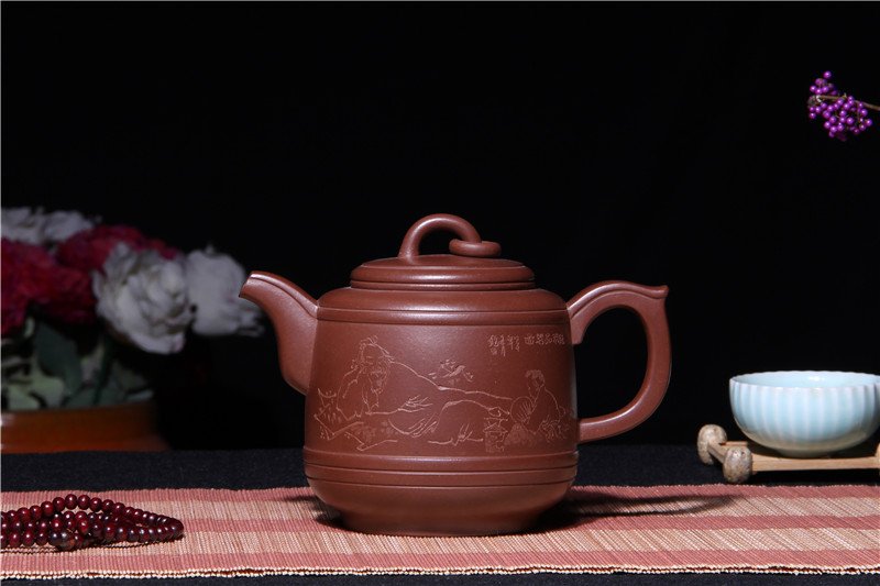 宜兴紫砂壶 | 汉蹬_泥料：紫泥_容量：680cc