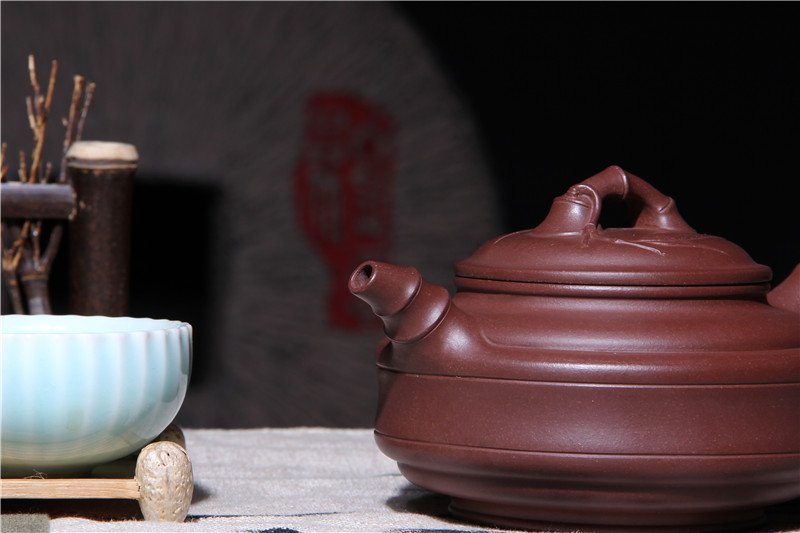 宜兴紫砂壶 | 双线竹鼓_泥料：紫泥_容量：330cc