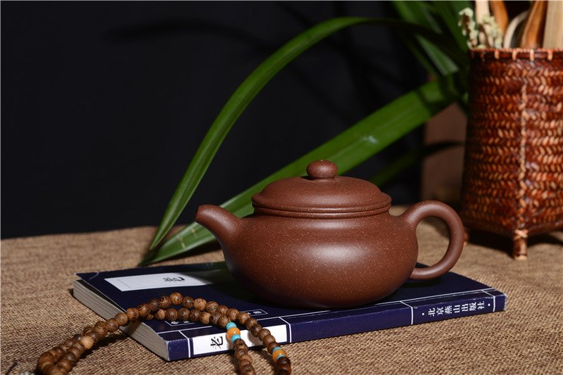 宜兴紫砂壶 | 仿古_泥料：紫泥_容量：200cc