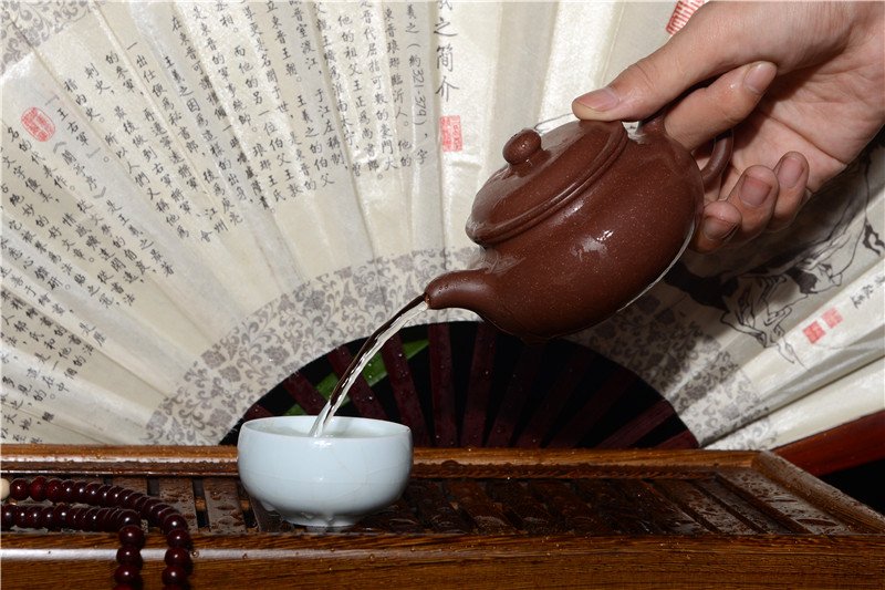 宜兴紫砂壶 | 仿古_泥料：紫泥_容量：200cc