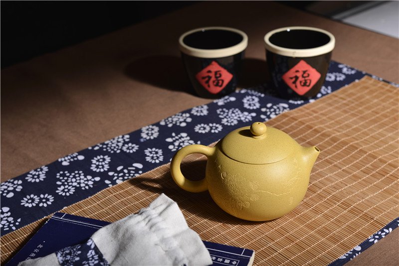 宜兴紫砂壶 | 西施_泥料：段泥_容量：280cc