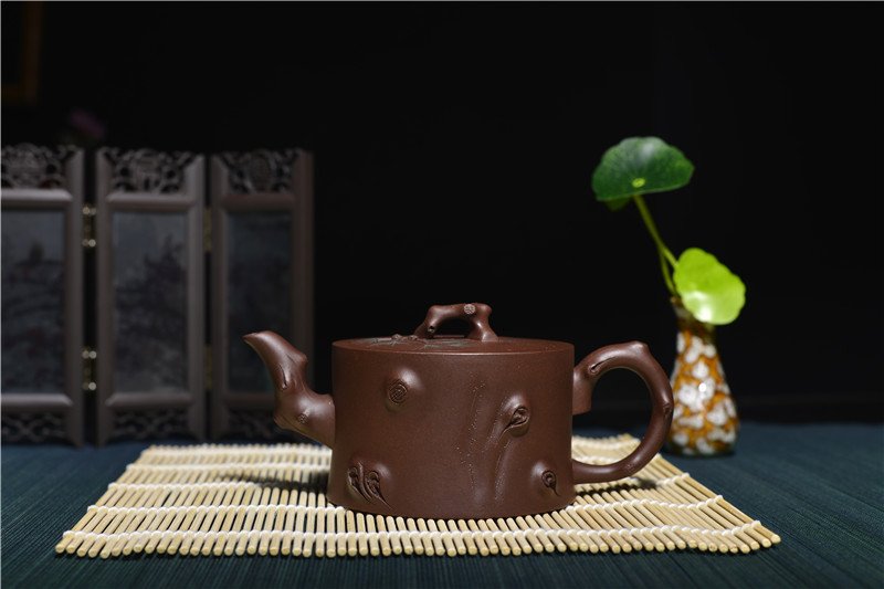 宜兴紫砂壶 | 松桩_泥料：老紫泥_容量：330cc