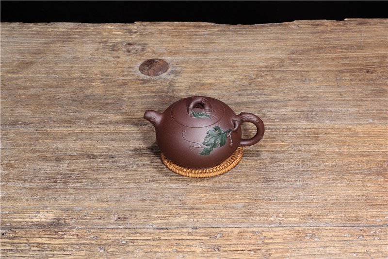 宜兴紫砂壶 | 春意_泥料：老紫泥_容量：300cc
