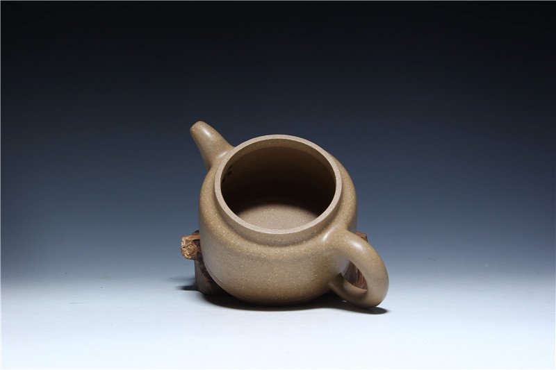 宜兴紫砂壶 | 鸿运当头_泥料：段泥_容量：240cc