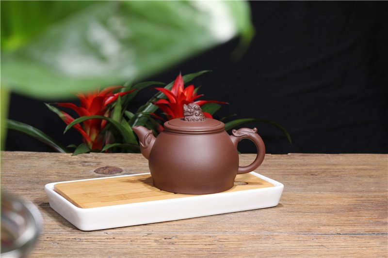 宜兴紫砂壶 | 醒狮_泥料：紫泥_容量：450cc