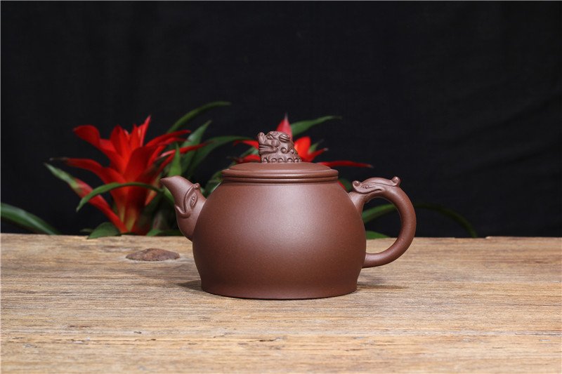 宜兴紫砂壶 | 醒狮_泥料：紫泥_容量：450cc