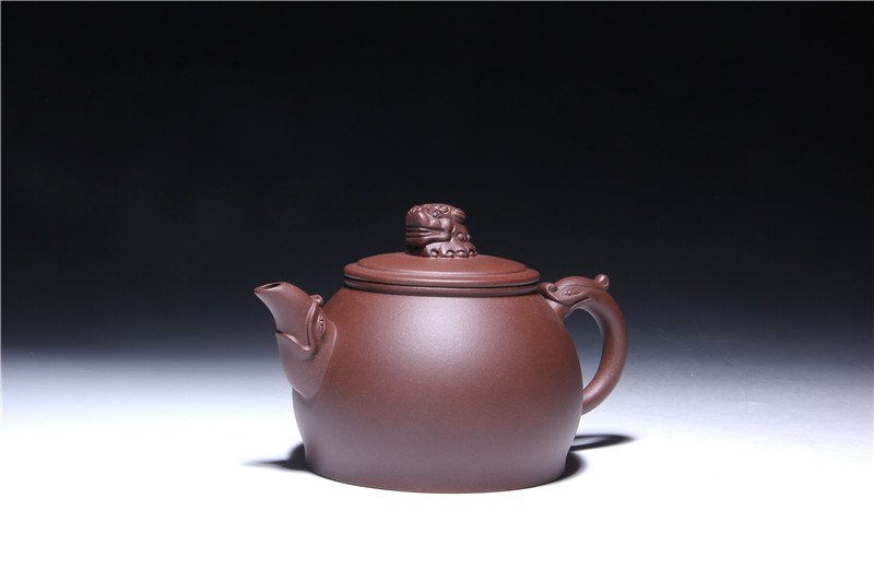 宜兴紫砂壶 | 醒狮_泥料：紫泥_容量：450cc