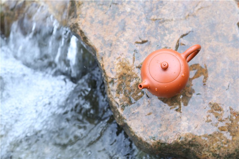 宜兴紫砂壶 | 亭亭玉立_泥料：朱泥_容量：270cc