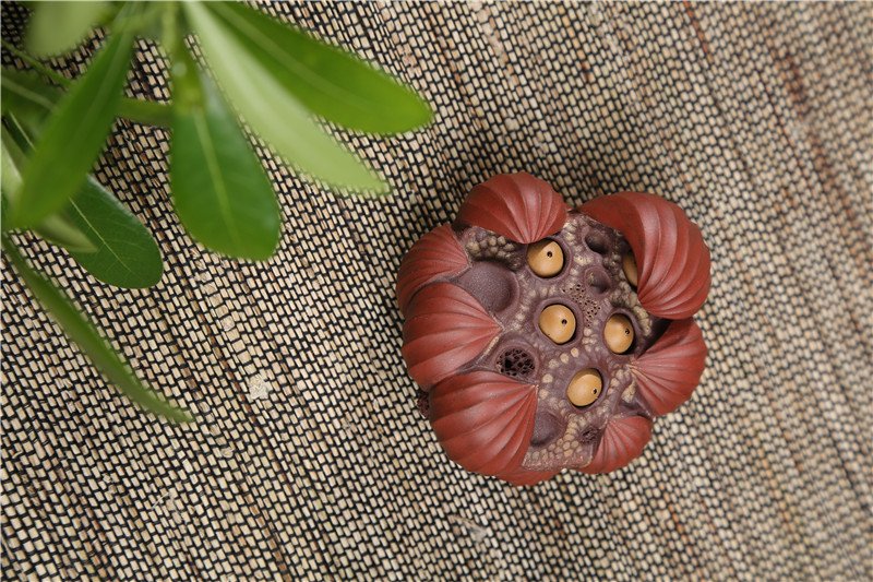 宜兴紫砂雕塑 | 连生贵子_泥料：紫泥，段泥