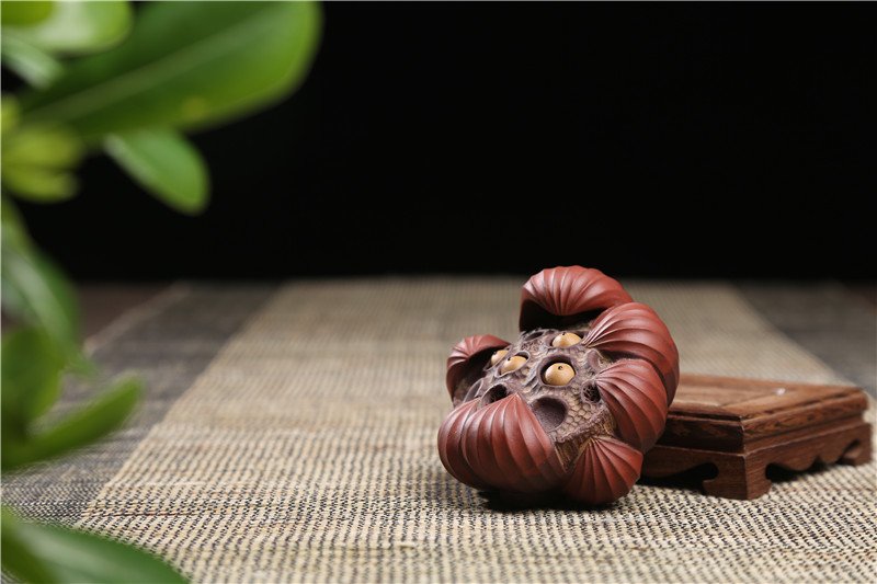 宜兴紫砂雕塑 | 连生贵子_泥料：紫泥，段泥