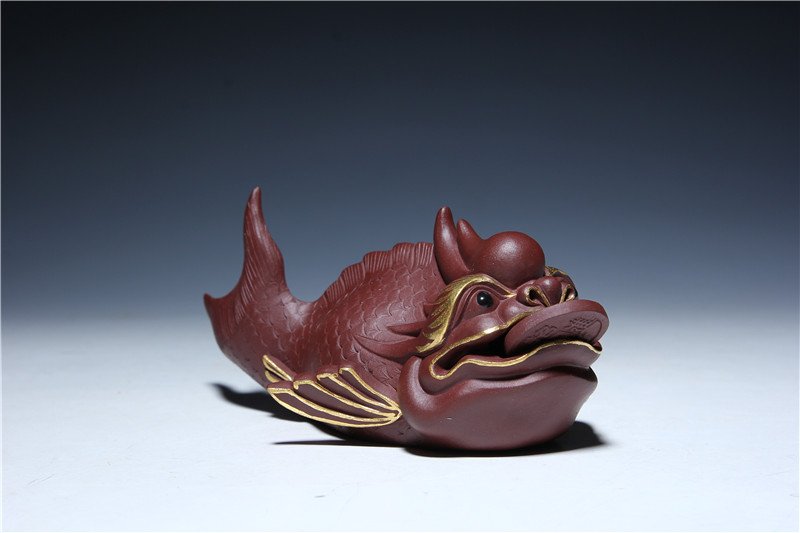 宜兴紫砂雕塑 | 鱼化龙_泥料：紫泥