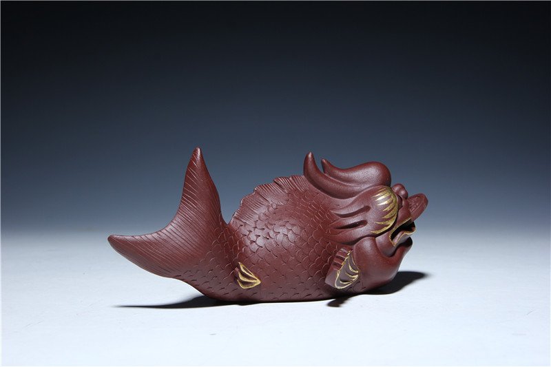 宜兴紫砂雕塑 | 鱼化龙_泥料：紫泥