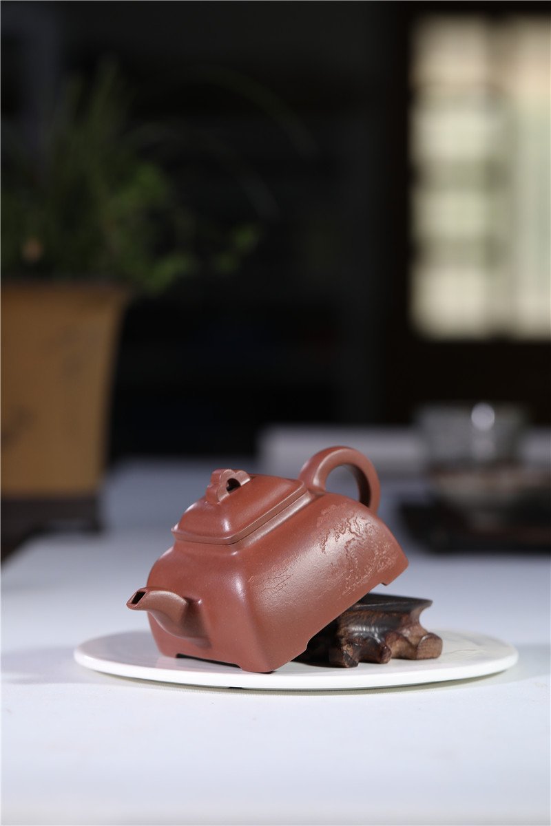 宜兴紫砂壶 | 孤棱_泥料：紫泥_容量：200cc