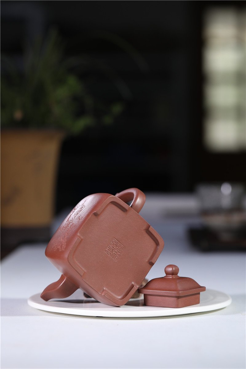 宜兴紫砂壶 | 四方汉韵_泥料：紫泥_容量：350cc