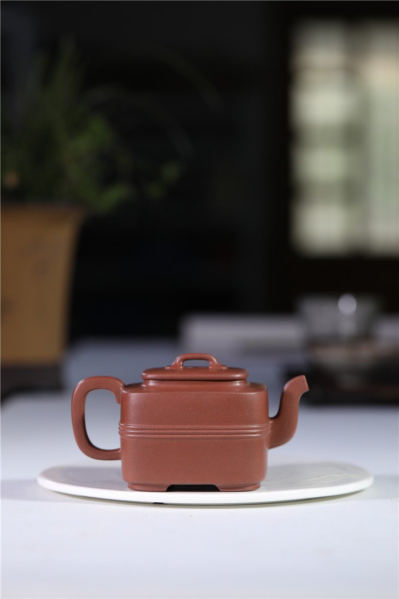 宜兴紫砂壶 | 四方腰线_泥料：紫泥_容量：250cc