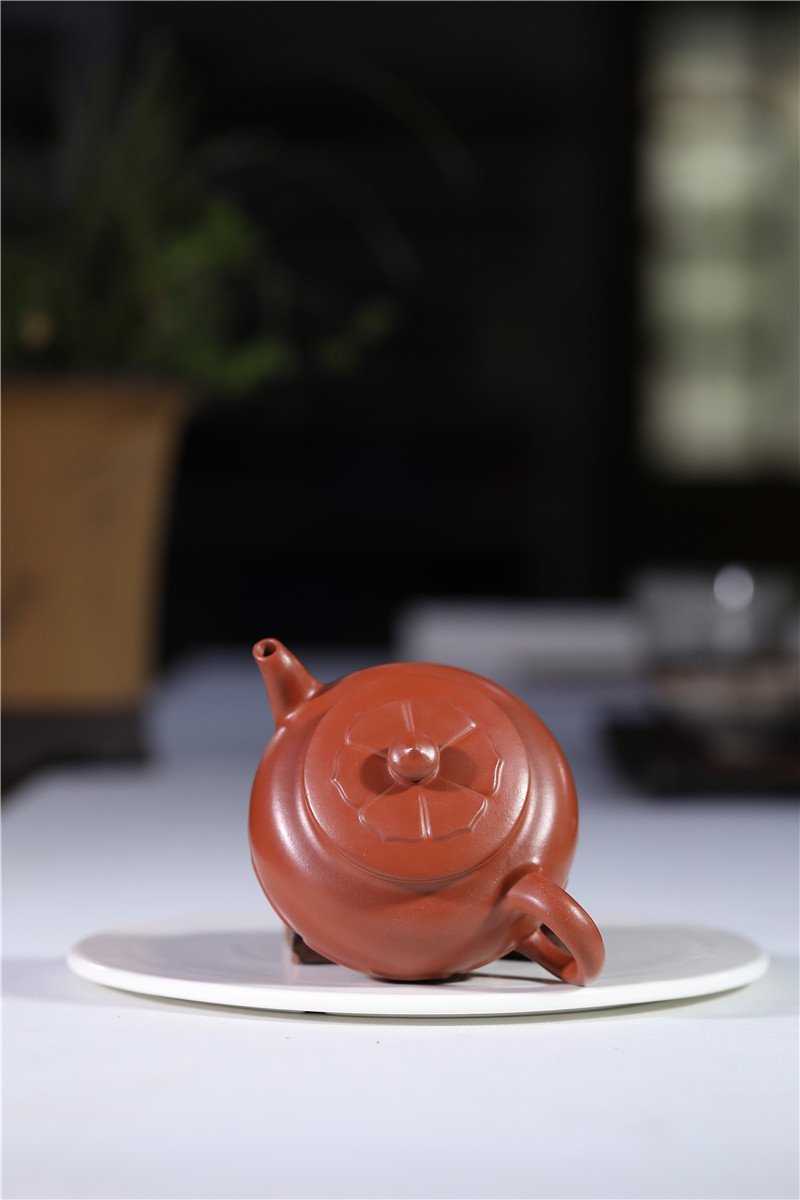 宜兴紫砂壶 | 清莲_泥料：大红袍_容量：190cc