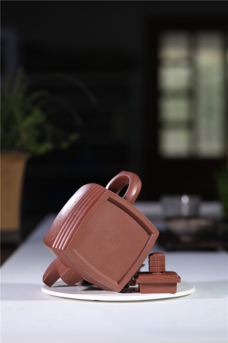 宜兴紫砂壶 | 四方青玉_泥料：紫泥_容量：700cc