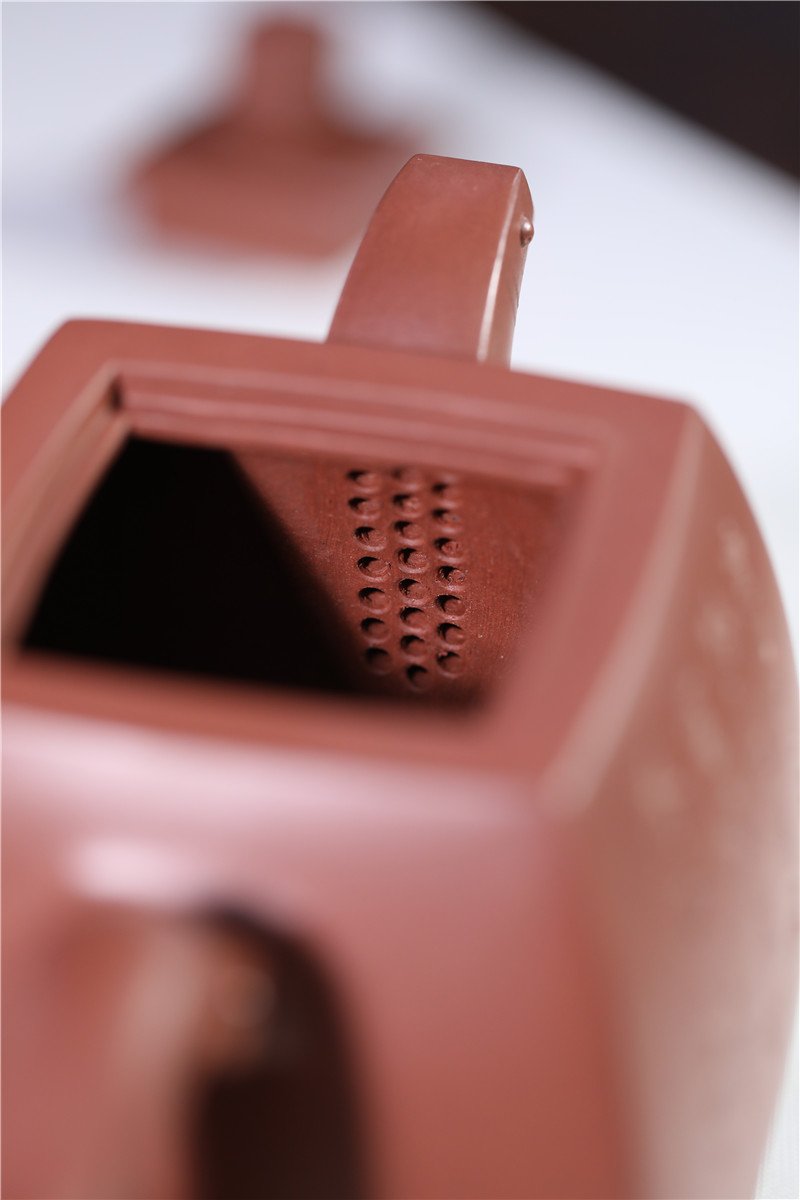 宜兴紫砂壶 | 四方青玉_泥料：紫泥_容量：700cc