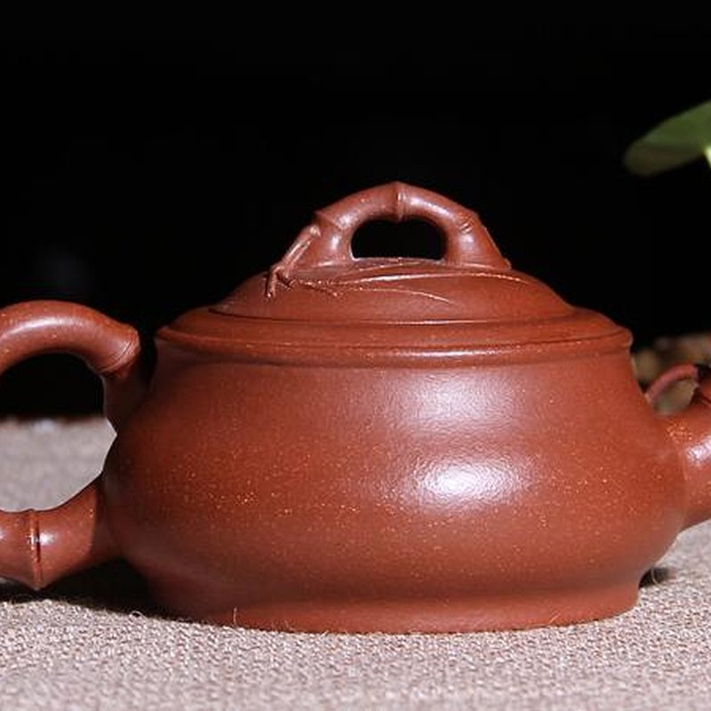 宜兴紫砂壶 | 逸竹_泥料：降坡泥_容量：280cc