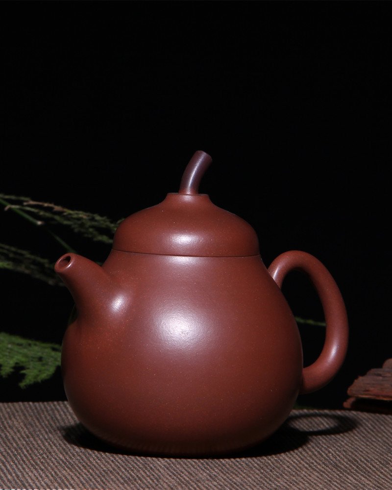 宜兴紫砂壶 I 梨式_泥料：紫泥_容量：260cc
