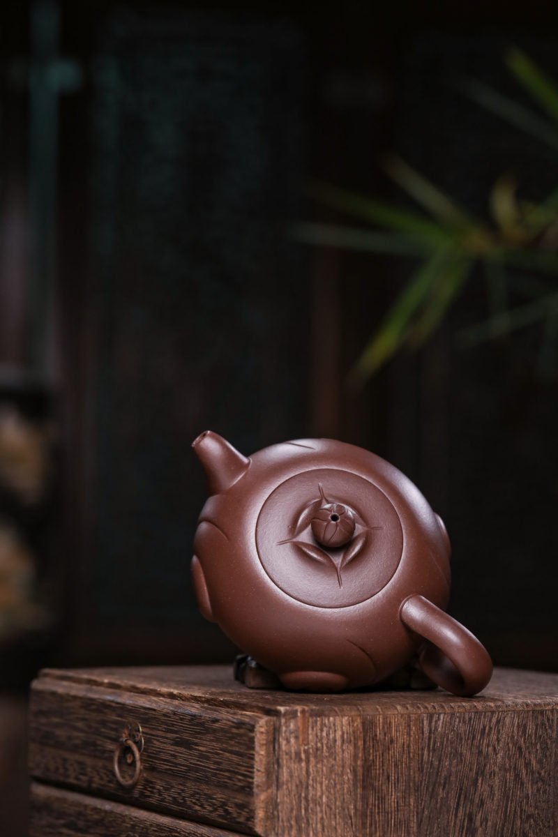 宜兴紫砂壶 I 行道_泥料：老紫泥_容量：280cc
