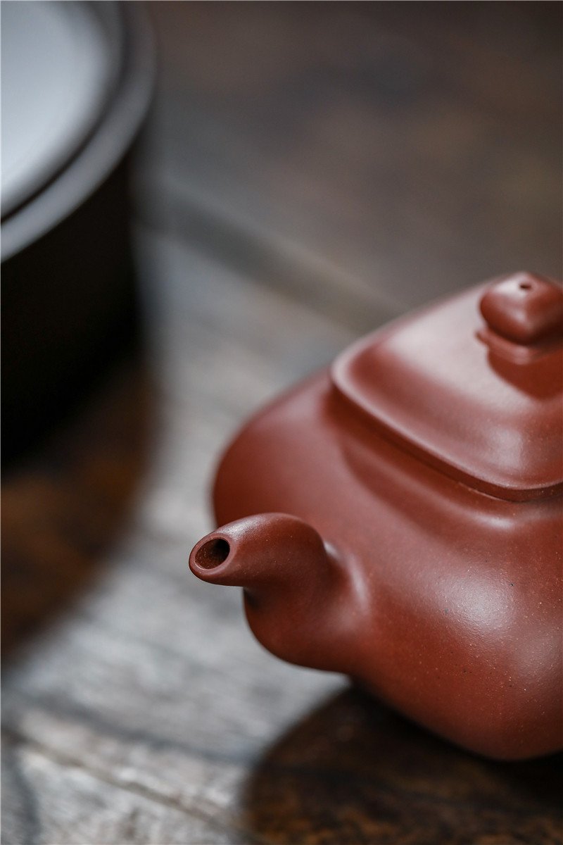 宜兴紫砂壶 I 四方传炉_泥料：紫泥_容量：260cc