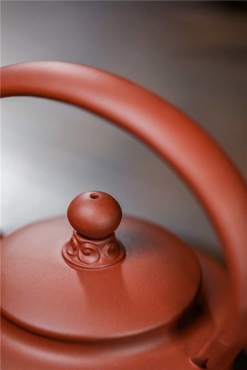 宜兴紫砂壶 I 龙凤呈祥 _ 泥料：红清水泥 _ 容量：550cc